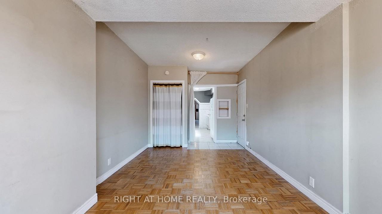 66 Gladstone Avenue #Main - Photo 6 of 19