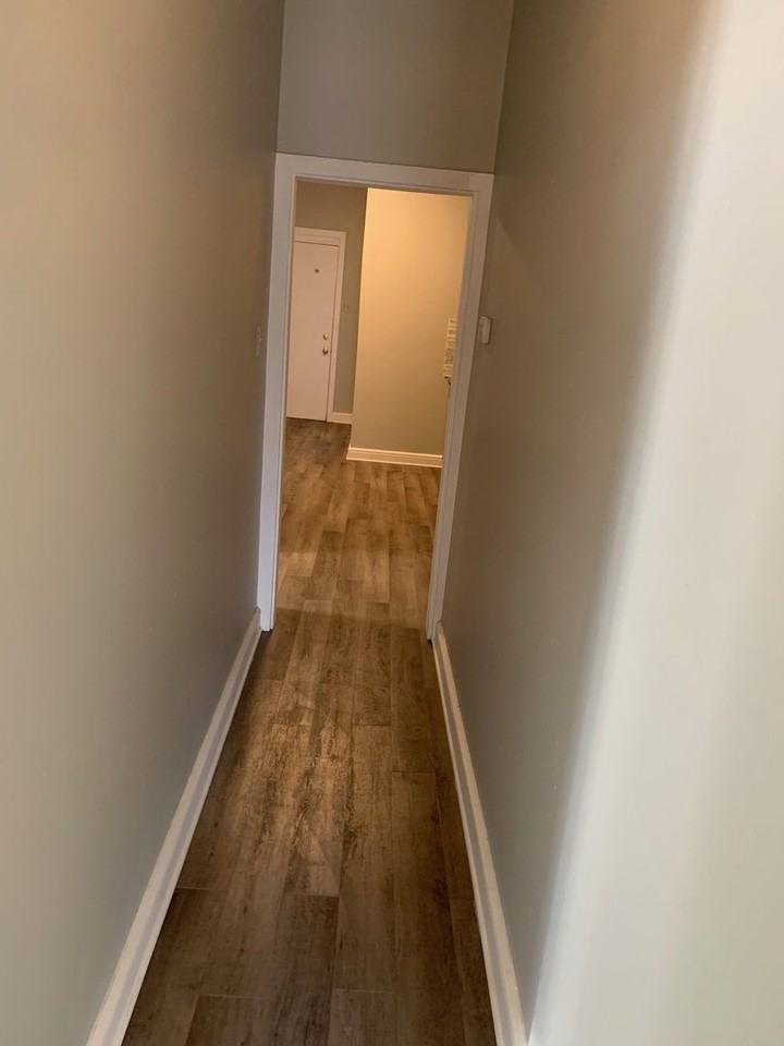 303 Somerset St E - Photo 4 of 9