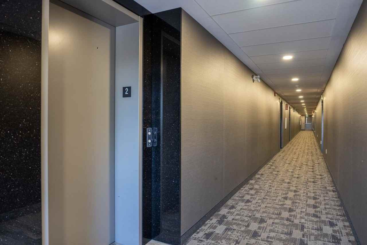 1182 Cardinal Crt - Photo 6 of 32