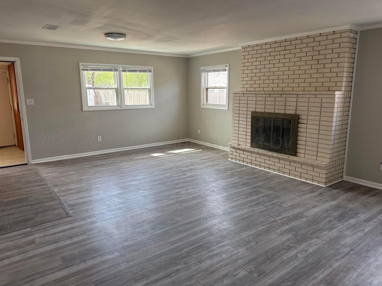 1802 Lawson Ln - Photo 4 of 21