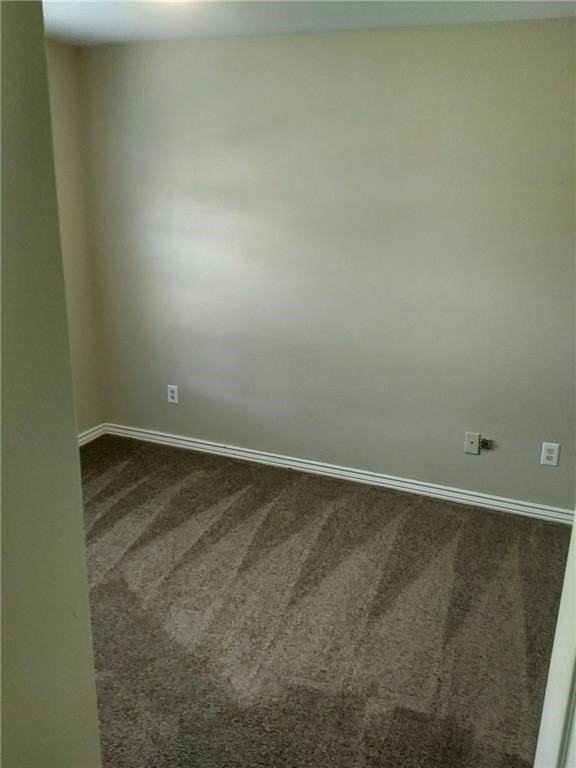 252 Graystone Cir - Photo 4 of 6