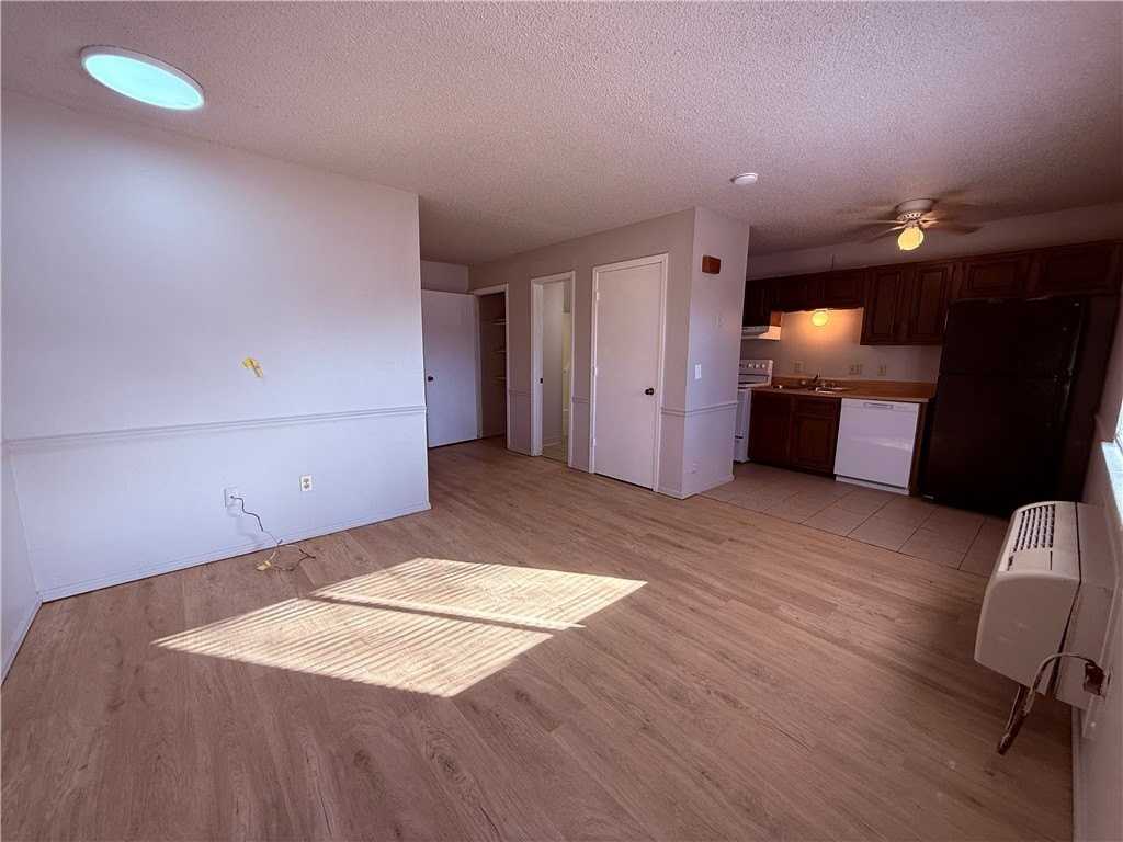 1701 S West End St #19 - Photo 3 of 6