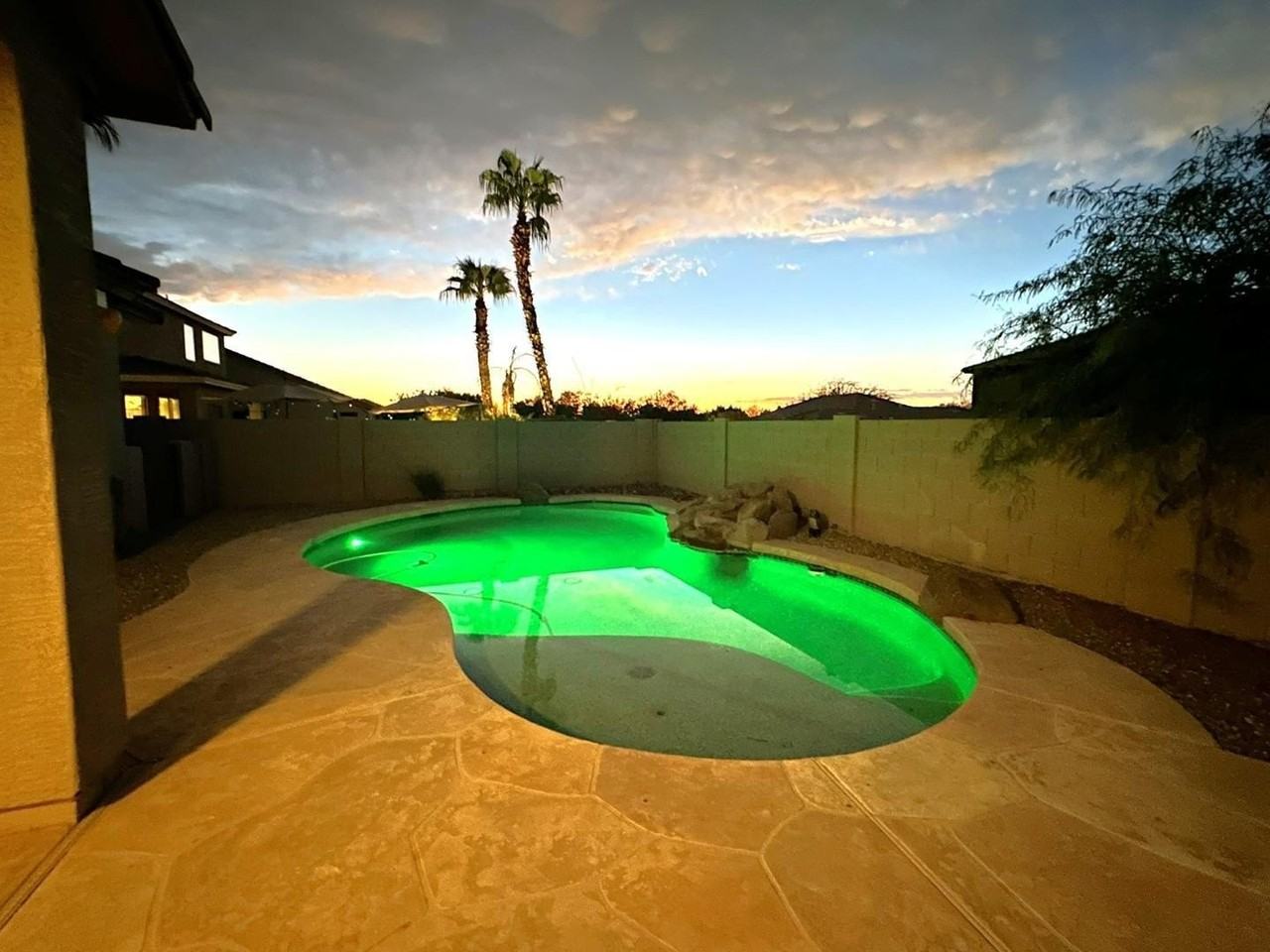 1812 E Beverly Rd - Photo 3 of 26