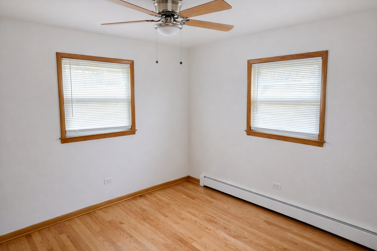 5834 W Montrose Ave #1S - Photo 6 of 10