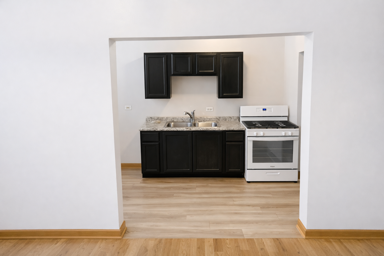 1934 E 74th St #GDN - Photo 3 of 6