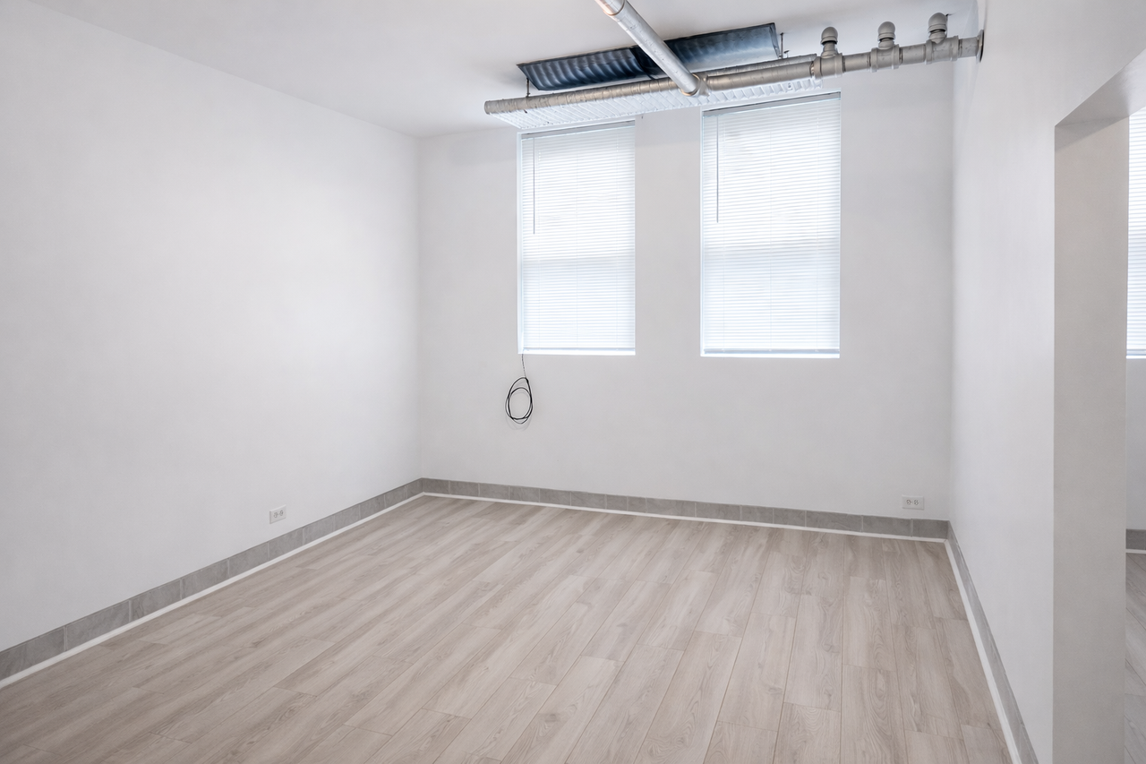 1934 E 74th St #GDN - Photo 5 of 6