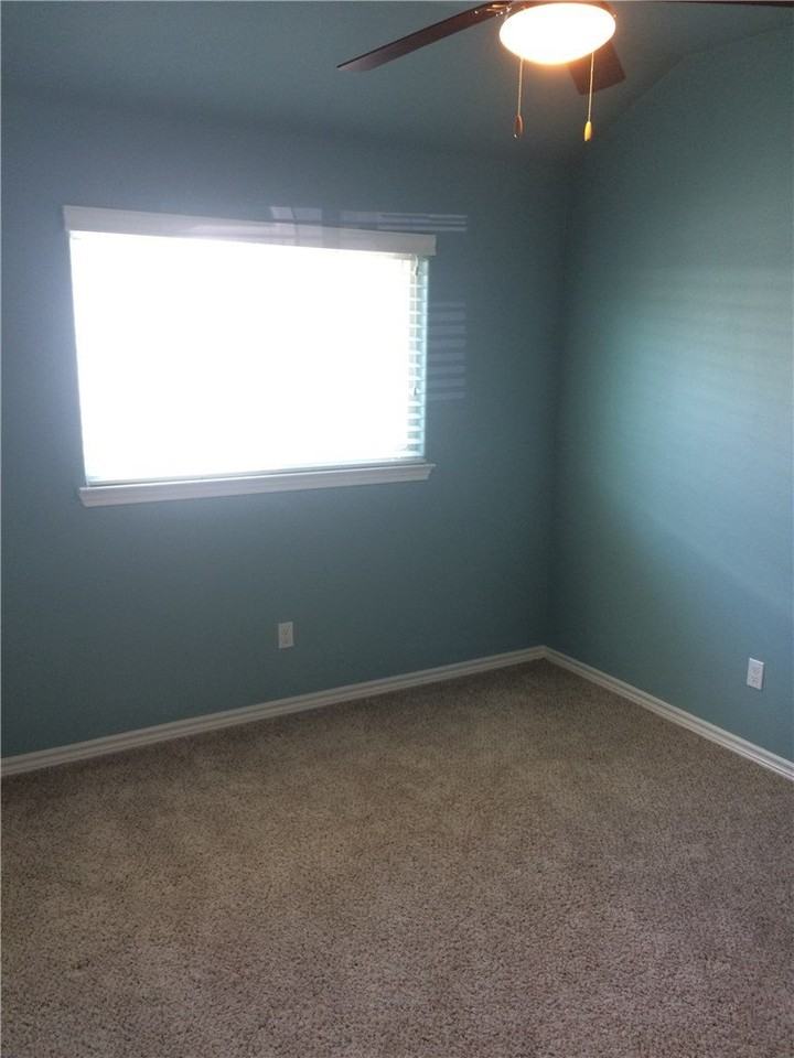 3705 Southlake Park Ln - Photo 7 of 14