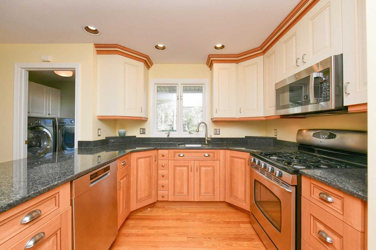 4 Bittersweet Ln #4G - Photo 4 of 26