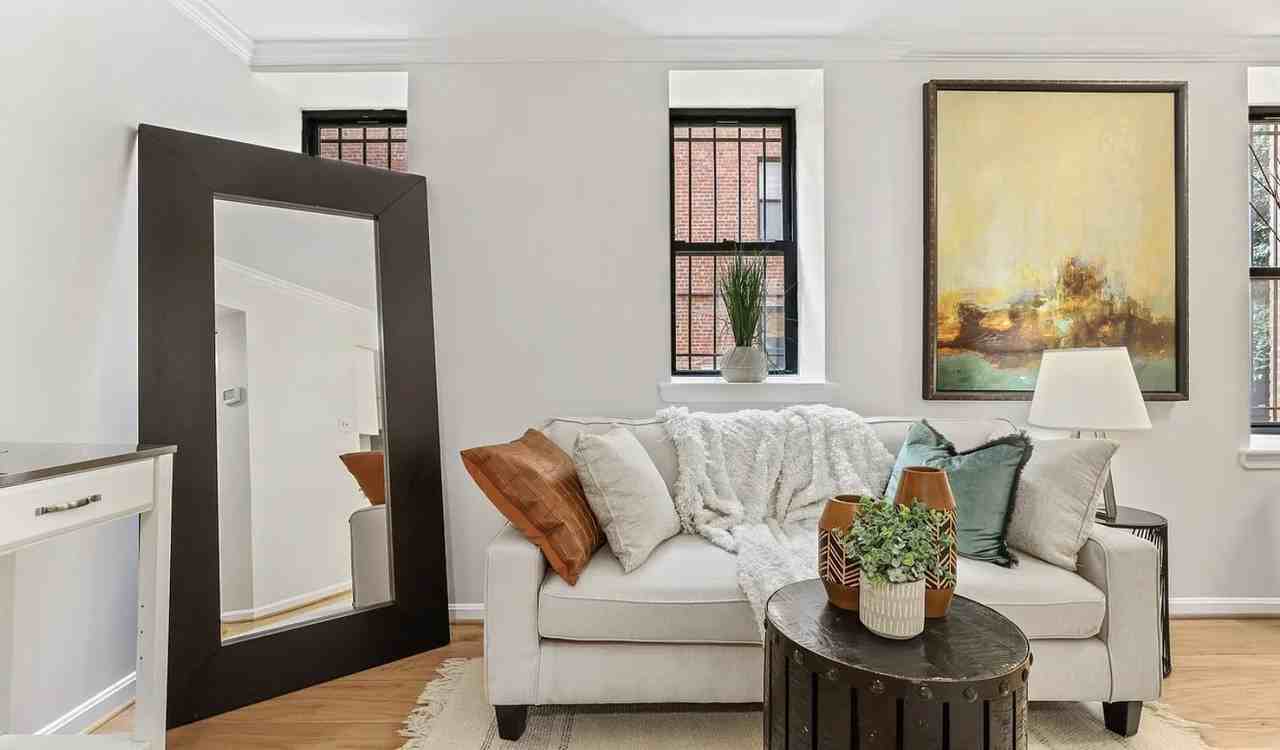 1436 Meridian Pl Nw #104 - Photo 4 of 23