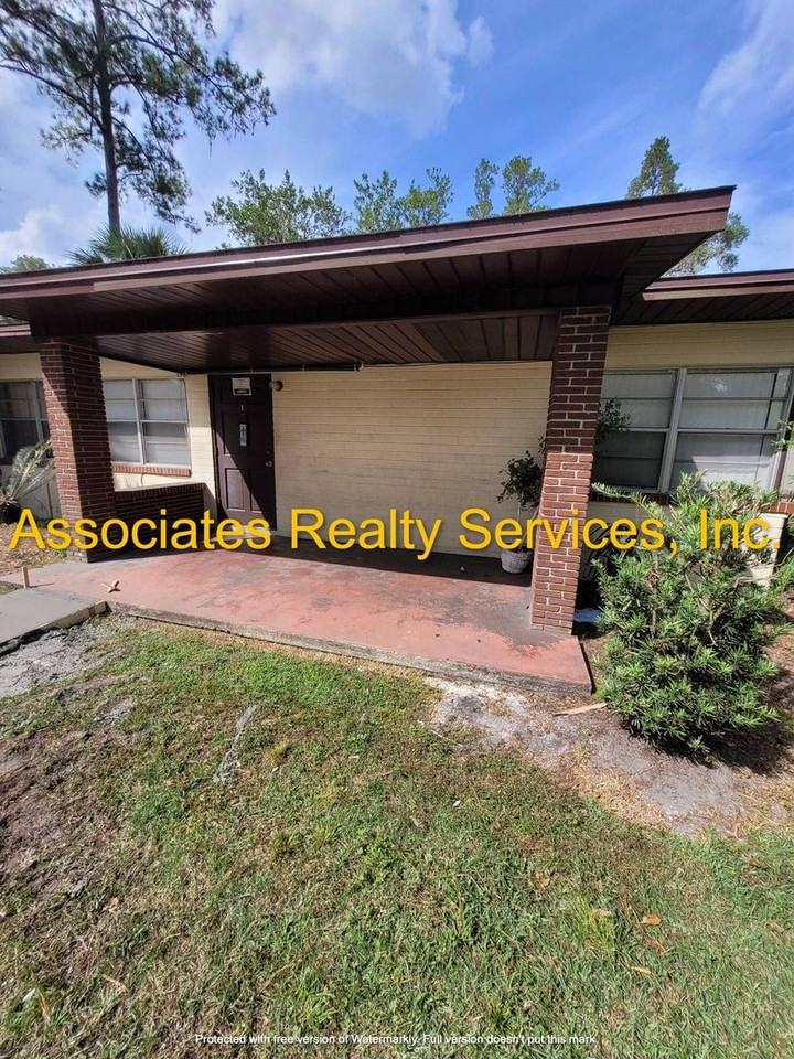 Little Pines Apts-450 - Photo 2 of 20