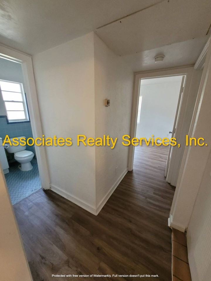 Little Pines Apts-450 - Photo 4 of 20