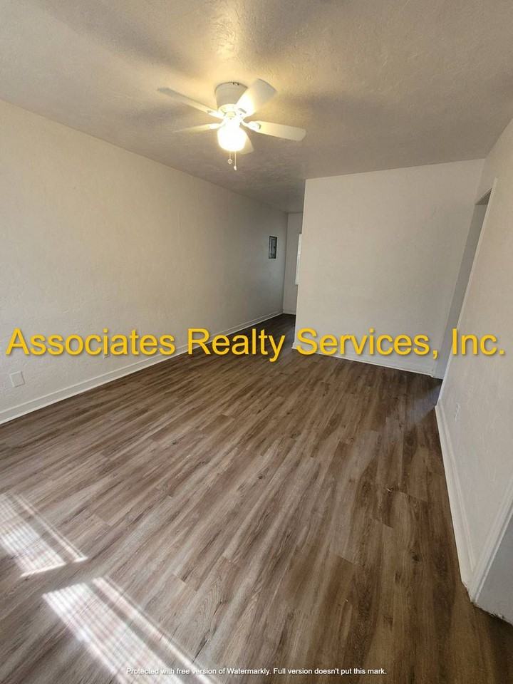 Little Pines Apts-450 - Photo 7 of 20