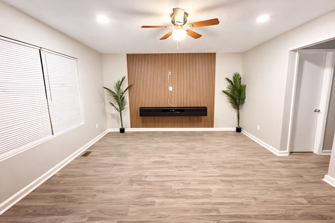 846 School Rd #B - Photo 4 of 12