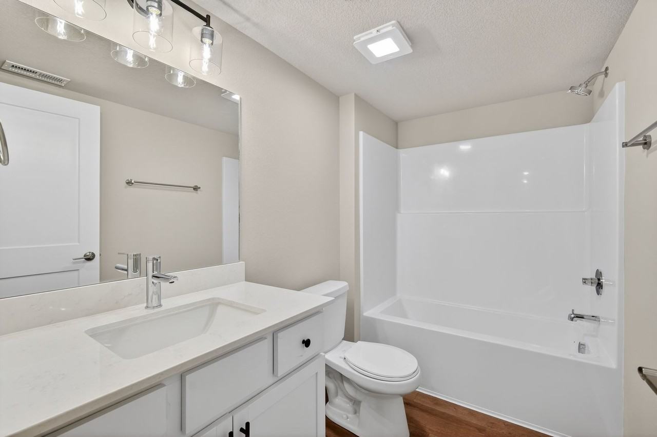 Lexington Park Townhome Rentals - Photo 3 of 34