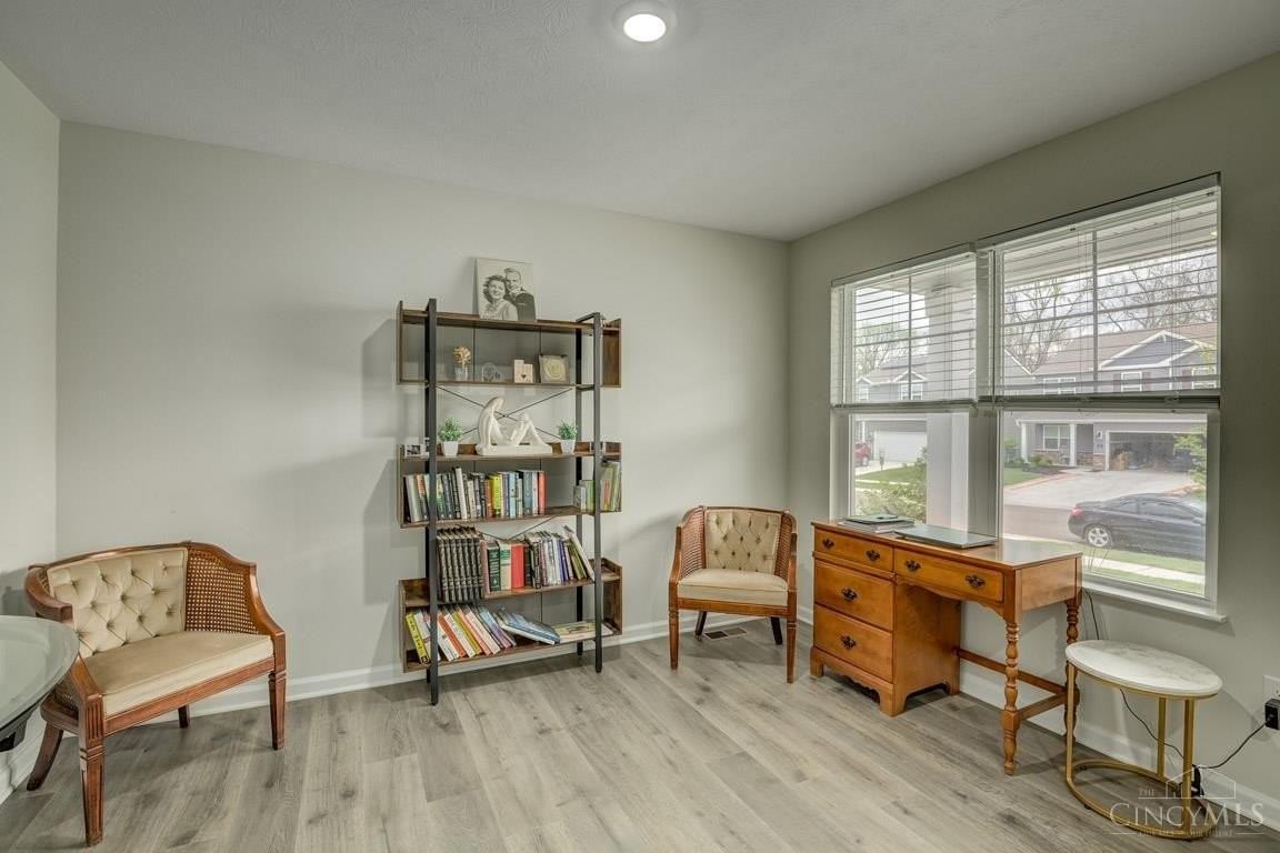 111 River Heights Dr - Photo 3 of 21