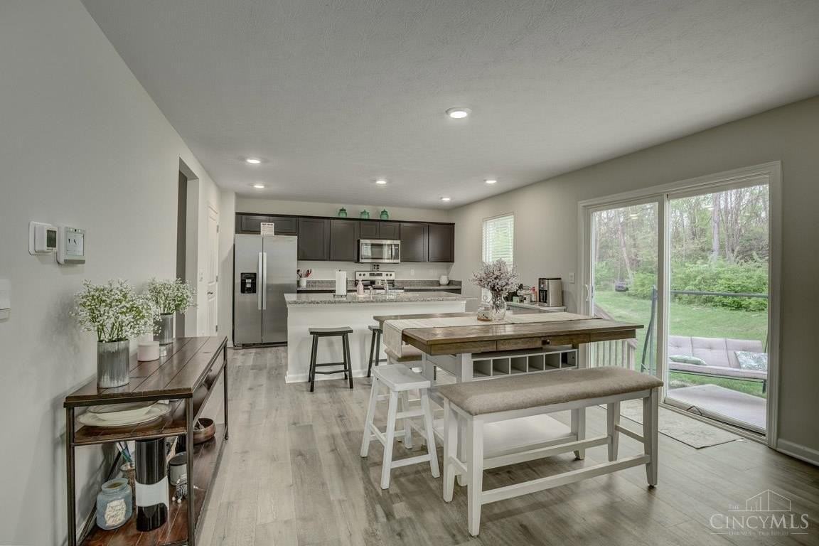 111 River Heights Dr - Photo 6 of 21