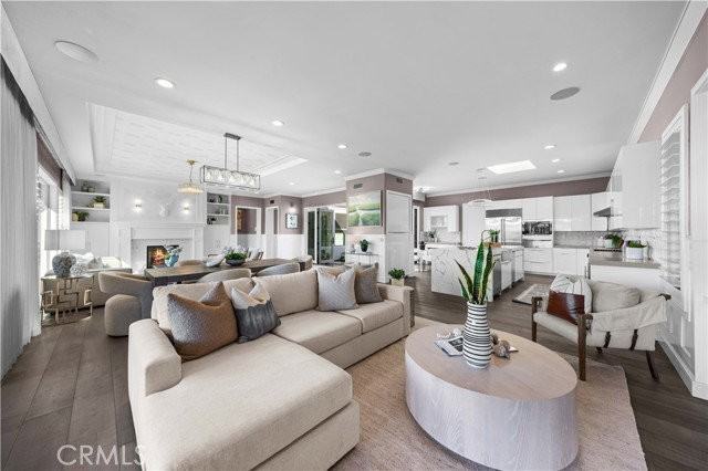 58 Victoria - Photo 3 of 8