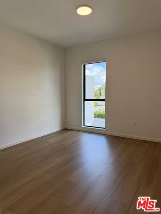 5119 Colfax Ave #301 - Photo 2 of 8