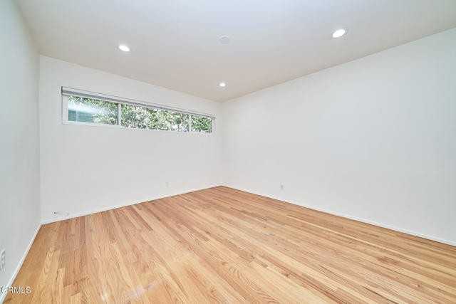 5212 New York Ave - Photo 3 of 8