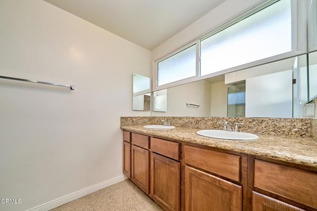 5212 New York Ave - Photo 4 of 8