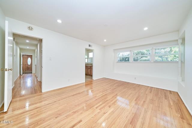 5212 New York Ave - Photo 6 of 8