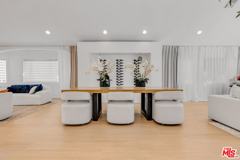 367 S Oak Ave - Photo 1 of 1