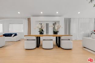 367 S Oak Ave - Photo 1 of 1