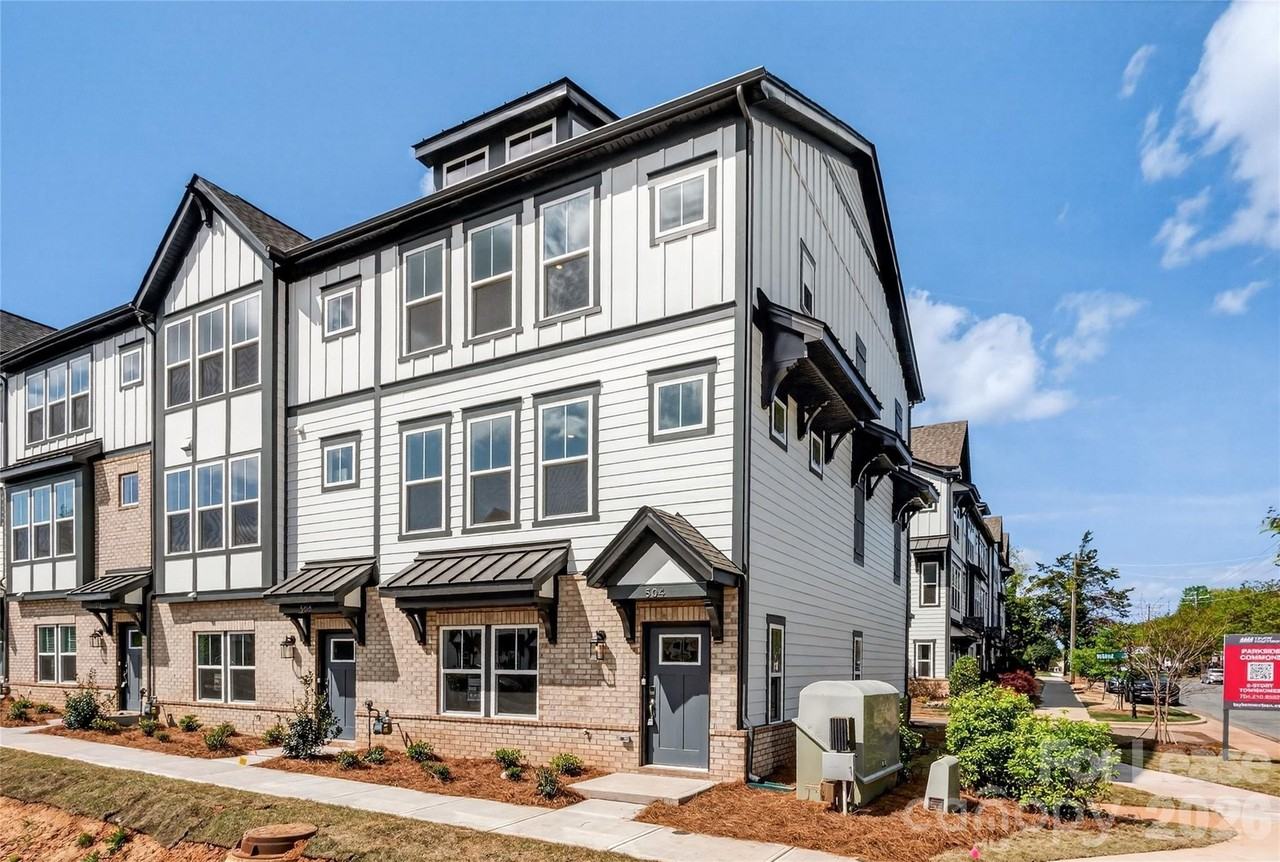 504 Annie Lowery Way - Photo 3 of 47