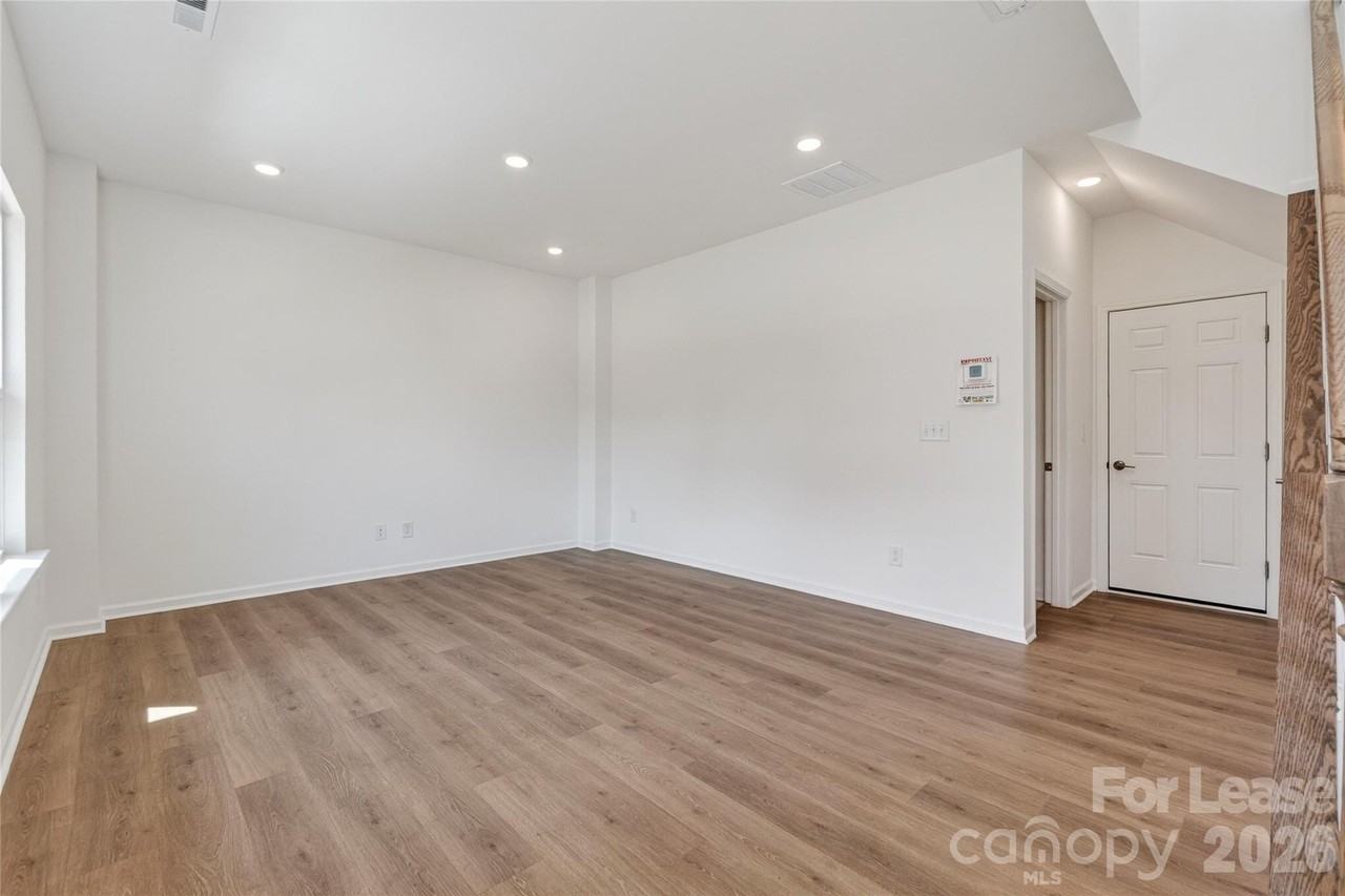 504 Annie Lowery Way - Photo 6 of 47