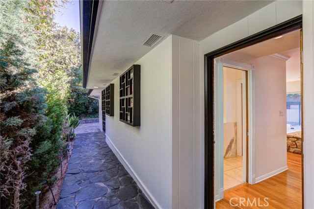 2740 Hutton Dr - Photo 3 of 8