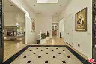 3780 1/2 Multiview Dr - Photo 2 of 8