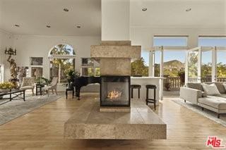 3780 1/2 Multiview Dr - Photo 6 of 8