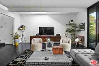 2775 Rinconia Dr - Photo 4 of 8