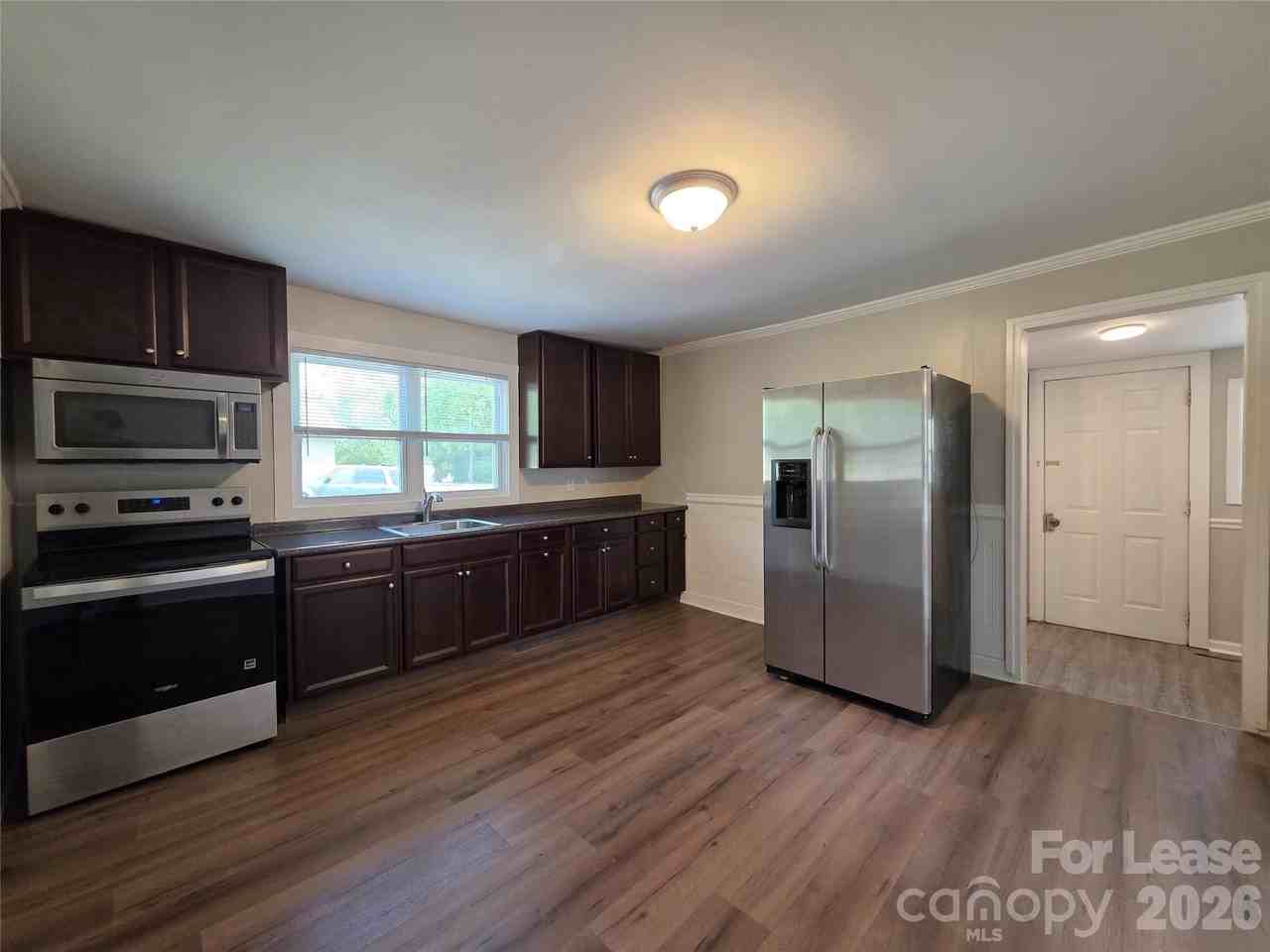 337 Fox St Sw - Photo 4 of 15