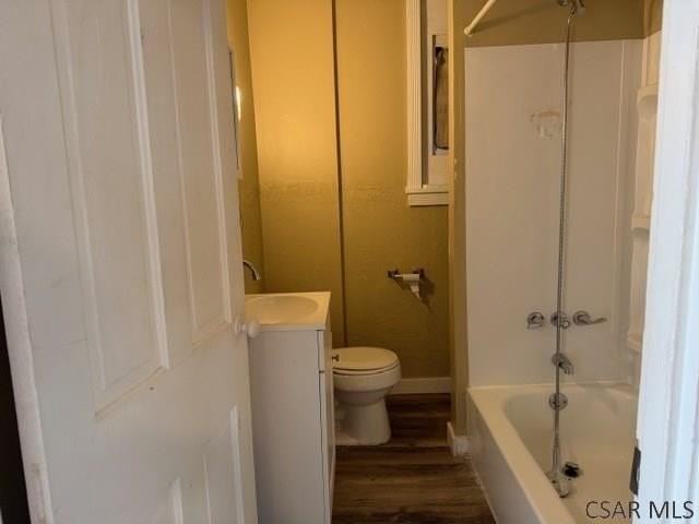 835 Bedford St - Photo 2 of 7