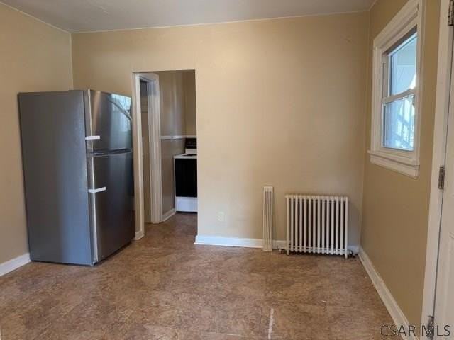 835 Bedford St - Photo 5 of 7