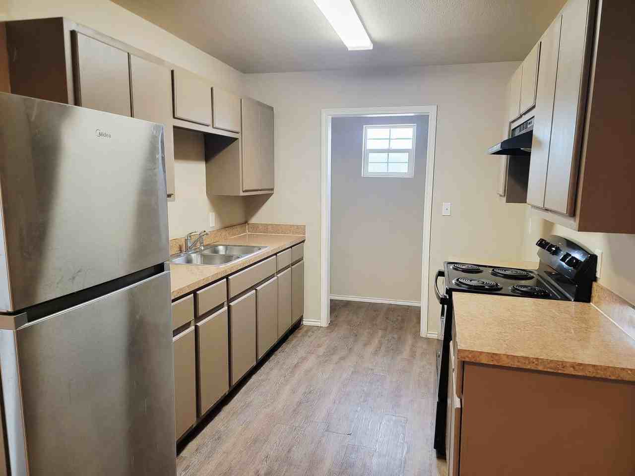 110 82nd St - Photo 5 of 15