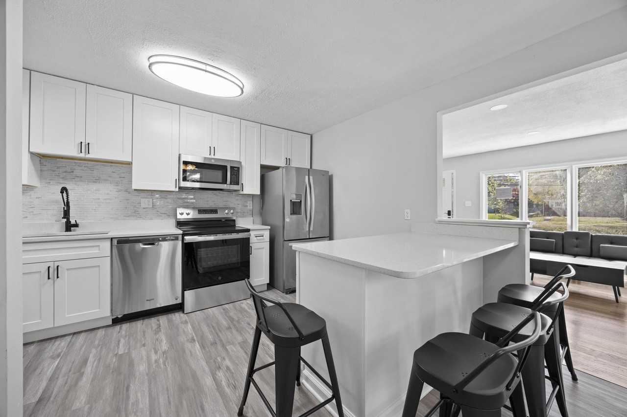 Kipling Pkwy - Photo 2 of 12