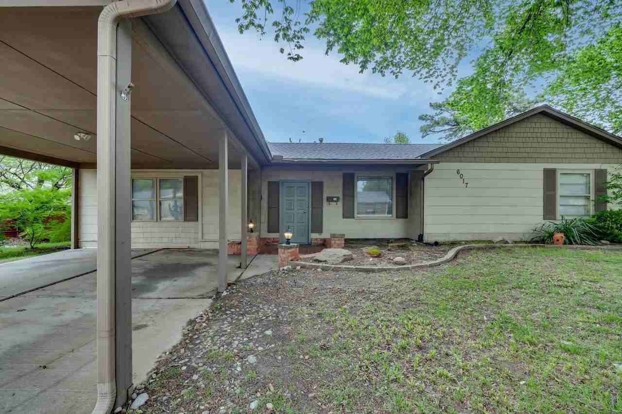 6017 Nw 56th St - Photo 5 of 50
