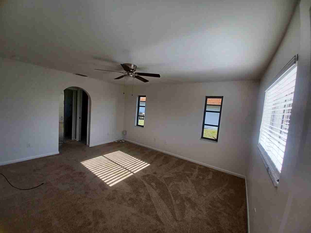 3305 Sw 7th Pl - Photo 7 of 17