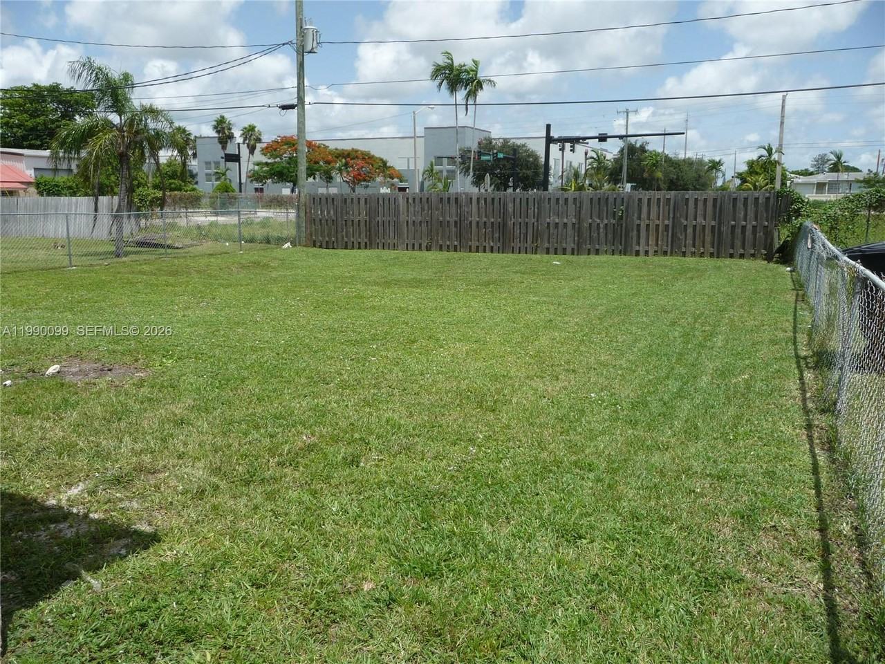841 Northwest 10th Street - Photo 5 of 10