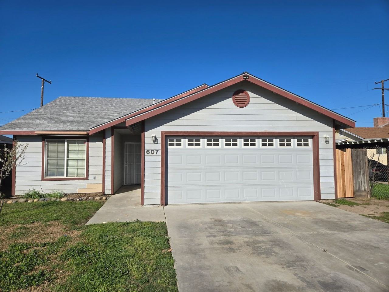 607 S Santa Clara St - Photo 2 of 2