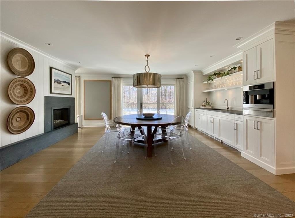 7 Whaling Rd - Photo 6 of 34