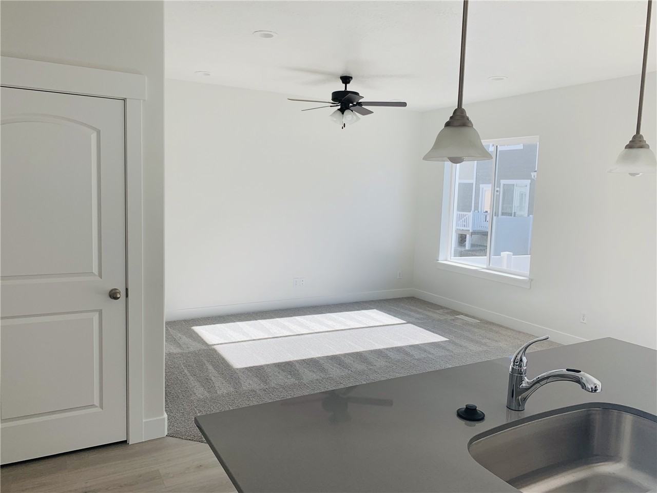 3777 Wn - Photo 2 of 21
