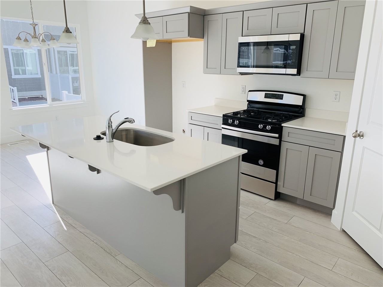 3777 Wn - Photo 3 of 21