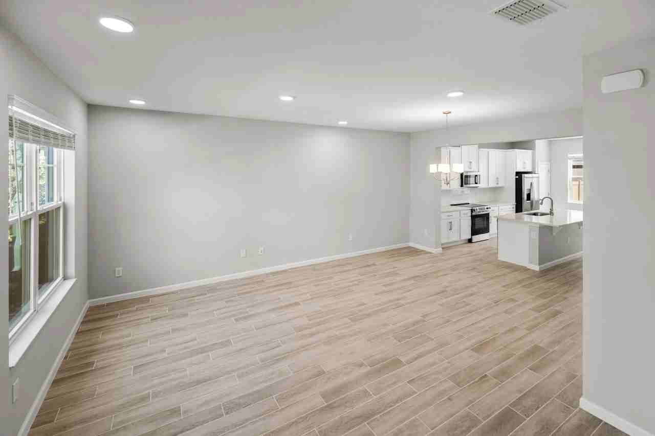 1363 Mount Royal Dr #1 - Photo 4 of 28