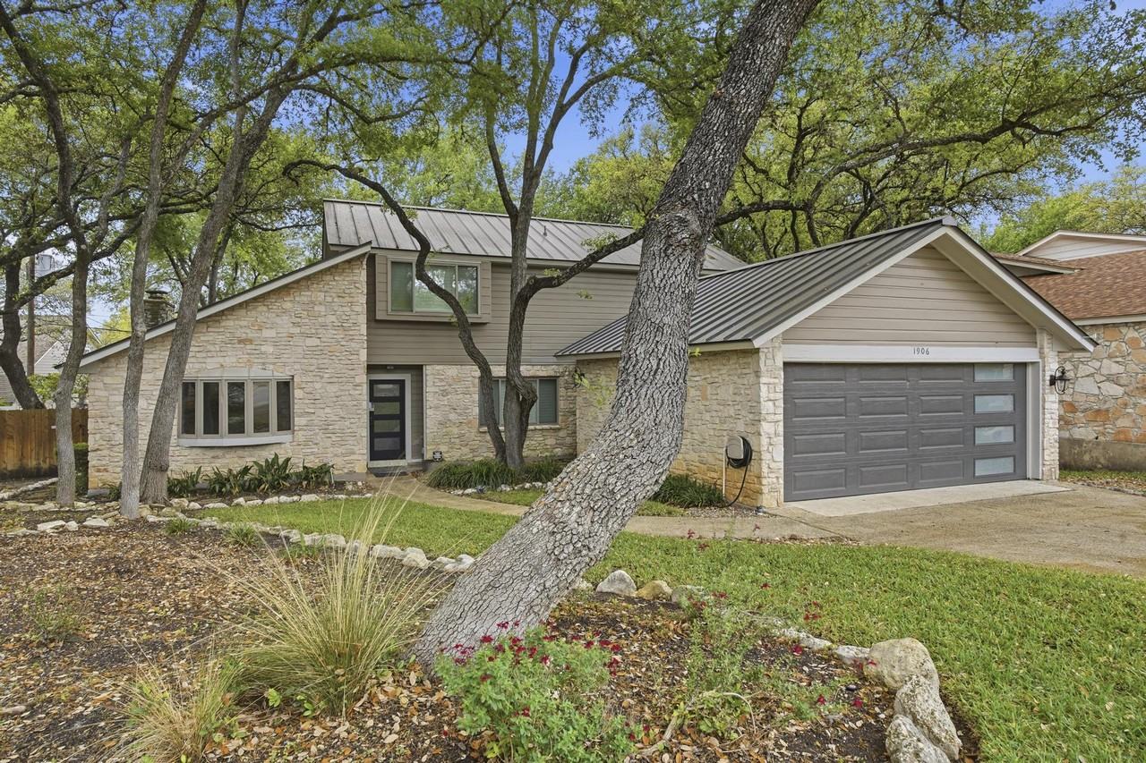 1906 Hillingway St #1 - Photo 3 of 34