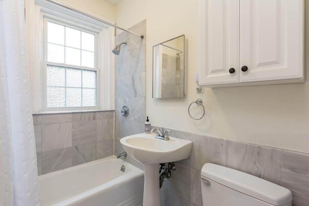 86 Buckingham St - Photo 7 of 8