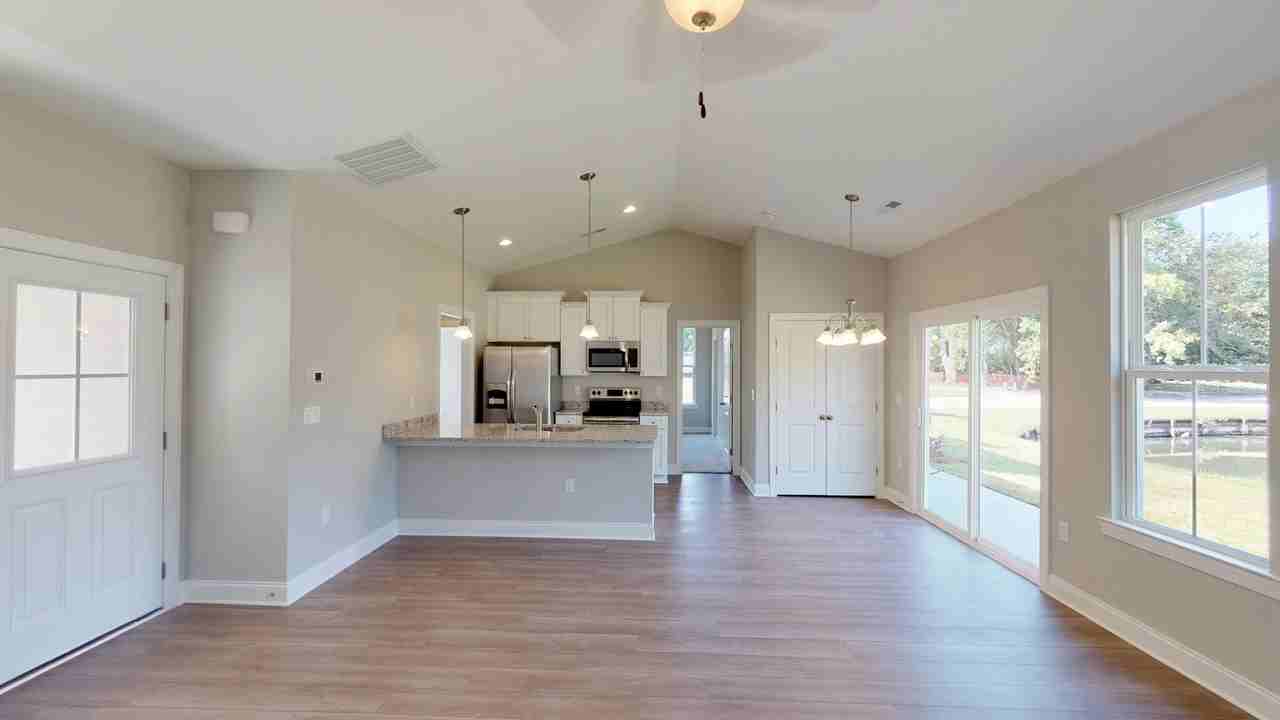 68 Racquet Club Dr #5 - Photo 2 of 19