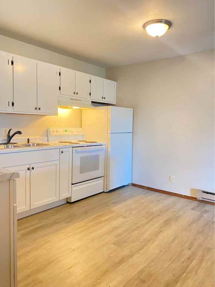 4903 Aspen St #4 - Photo 3 of 7